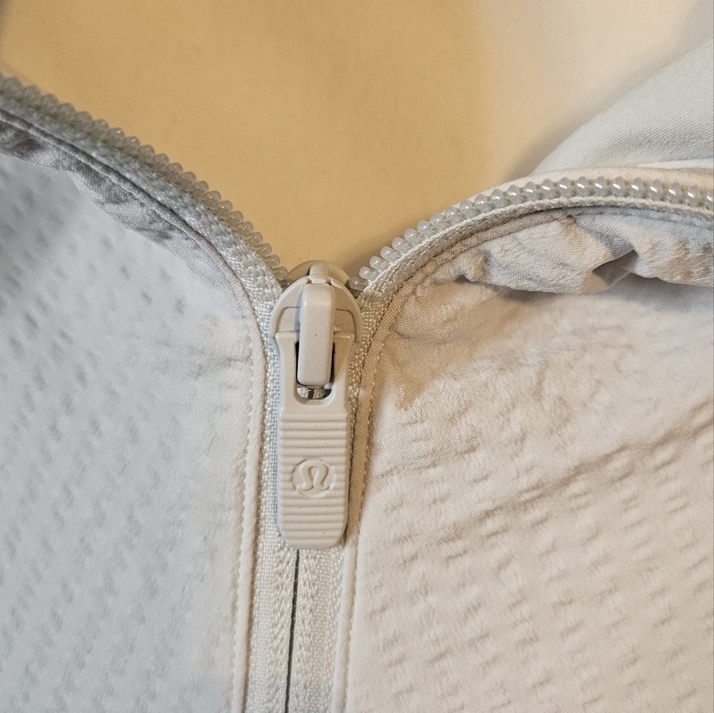 Lululemon Womens Pullover. Light Blue. Size 10. - Picture 3 of 10